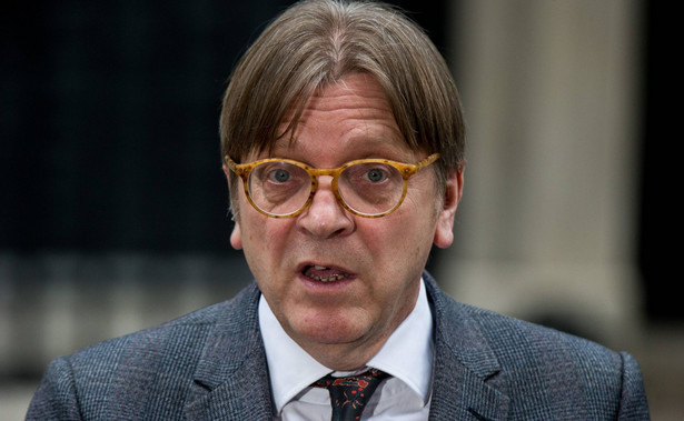 Verhofstadt wzywa Timmermansa do pilnej interwencji ws. Kozłowskiej: Rządowi polskiemu nie można ufać
