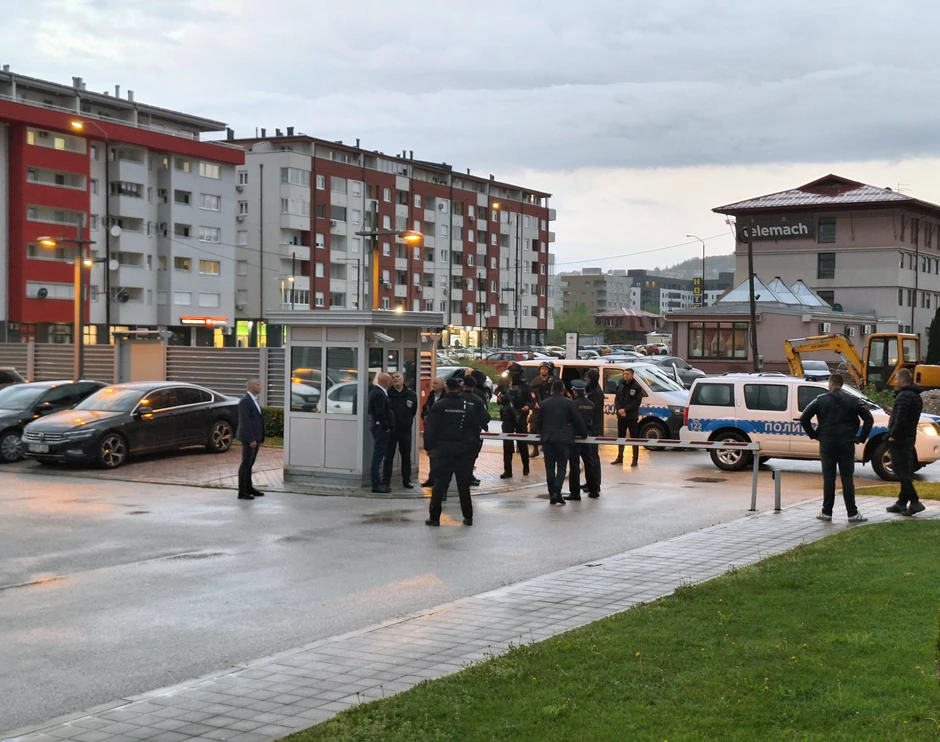 Pokušaj uručenja naloga za hapšenje Miloradu Dodiku