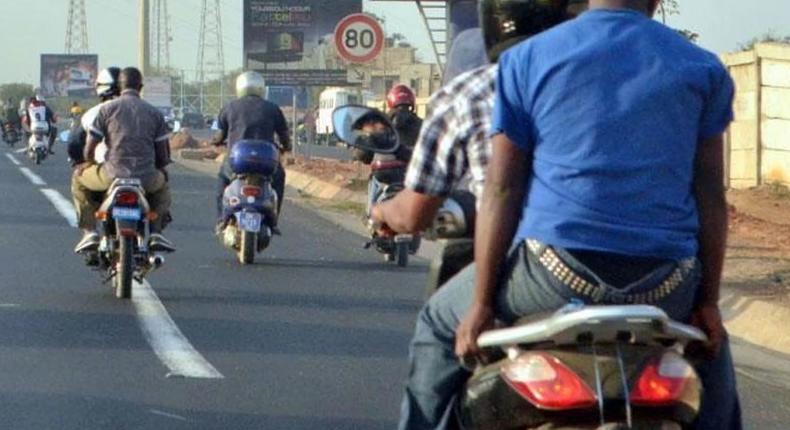 Des motocyclistes à Dakar (image d'illustration)