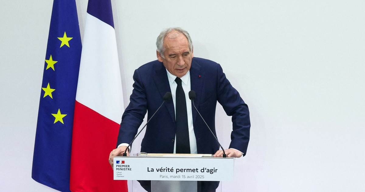 "Za mało pracujemy, za mało produkujemy i za dużo wydajemy". Francja przyznaje się do problemów