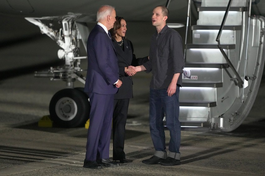 Džo Bajden i Kamala Haris dočekali američke zatvorenike oslobođene iz Rusije