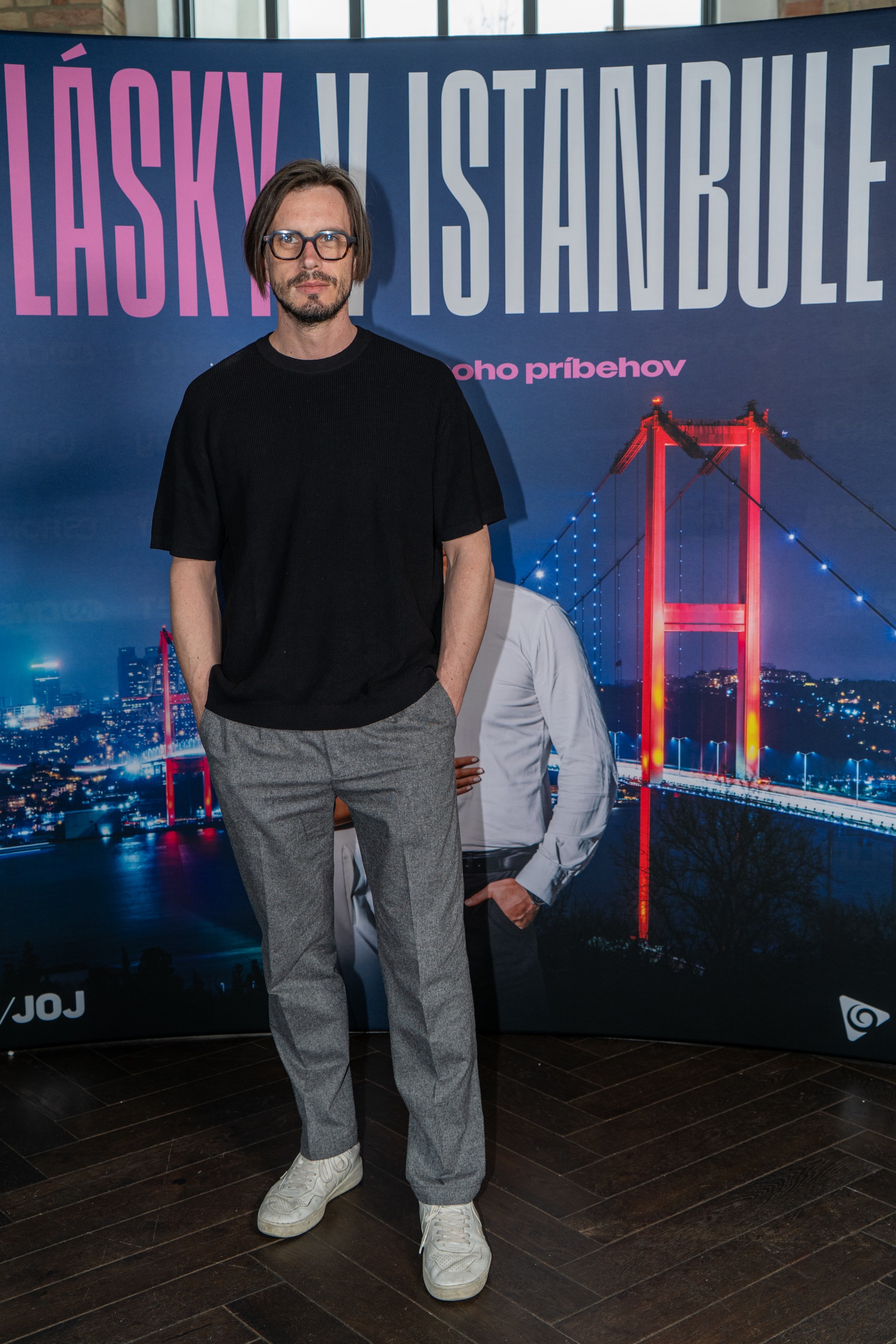 Daniel Žulčák na tlačovej konferencii k seriálu Lásky v Istanbule.