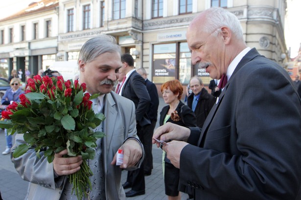 Korwin-Mikke w brytyjskiej prasie. O Tusku i Wałęsie ani słowa