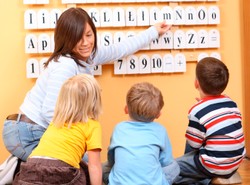 Resort edukacji oszczędza na dzieciach