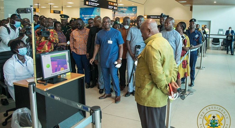 Akufo-Addo visits Kotoka Airport to assess Ghana’s readiness to deal with Coronavirus 