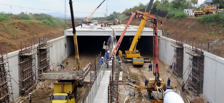 Rząd dosypał pieniędzy na drogi, jednak na wiele tras zabraknie. Oto LISTA dróg, które nie powstaną