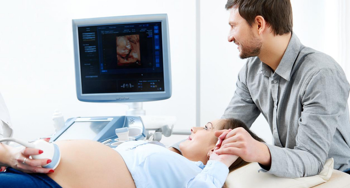 Badania prenatalne – czy i kiedy warto je wykonać? [WYJAŚNIAMY]