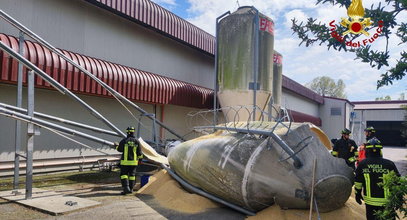 Koszmarna tragedia. Potężny silos runął na samochód. Nie żyje troje rodzeństwa. Cała okolica w żałobie