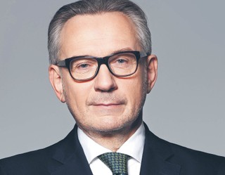 Prezes mBanku: Kreowanie kursu walutowego jako podstawa unieważnienia umów kredytowych? Prawnie wątpliwe [WYWIAD]