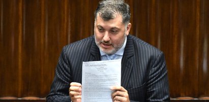 Poseł Konfederacji przerwał konferencję PiS. Mówił o obrzydliwej segregacji i Księdze Koheleta