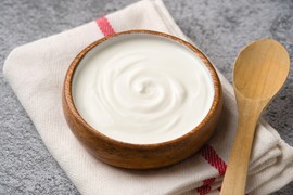 Napravite NAJKREMASTIJI DOMAĆI SIR od DVA JEFTINA SASTOJKA: Pomešajte ih i stavite u frižider da "odrade svoje"!