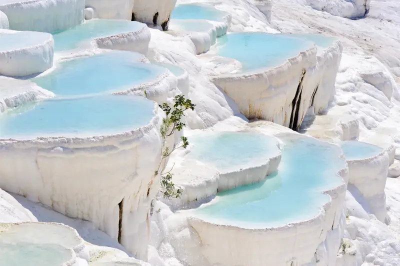 Starożytne uzdrowisko w Hierapolis - Pamukkale, Turcja