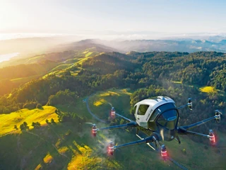 Autonomiczny Pojazd chińskiej firmy EHang wgląda jak wielki dron z kabiną. Może transportować dwie osoby i lata w dwóch chińskich prowincjach.