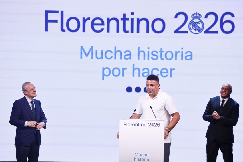 Legendarni brazilski fudbaleri, Ronaldo Nazario i Roberto Karlos, podržavaju Pereza | Foto: SERGIO PEREZ/EPA/Shutterstock