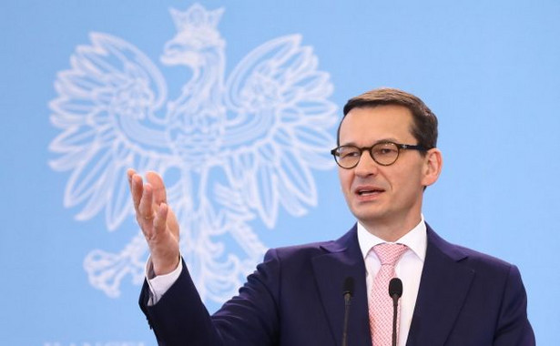 Morawiecki o proteście niepełnosprawnych, zamieszkach na stadionach, cenach benzyny i wyborach [TYM ŻYJE POLSKA]