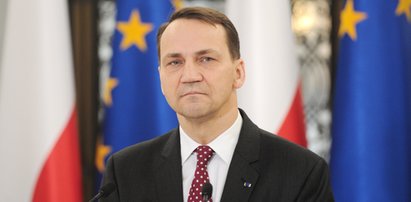 Ambasador Izraela uderzył w polskich polityków. Sikorski reaguje