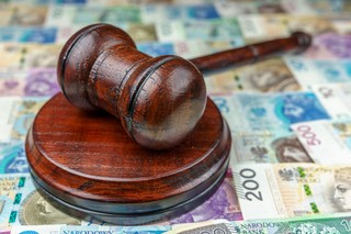 Przestępstwa fakturowe. Mniej podejrzanych, skazanych jak co roku