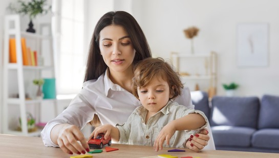 Status "samotnego rodzica" w 2026 r.: czy wspólne zamieszkiwanie z partnerem bez ślubu przekreśla prawo do ulgi?