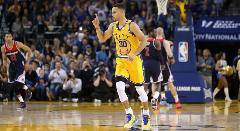 ___4859804___https:______static.pulse.com.gh___webservice___escenic___binary___4859804___2016___3___30___8___stephencurry-cropped_cq8s6ropmfiz159eq8zn9akt1_2