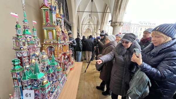 Szopki będą pokazywane publiczności od 11 grudnia do 25 lutego na wystawie pokonkursowej w pałacu Krzysztofory