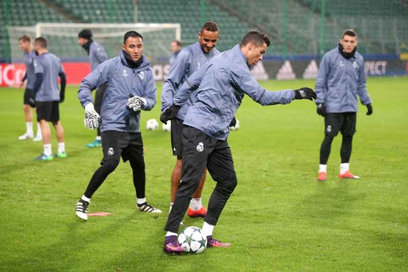 Real Madryt trenuje na stadionie Legii