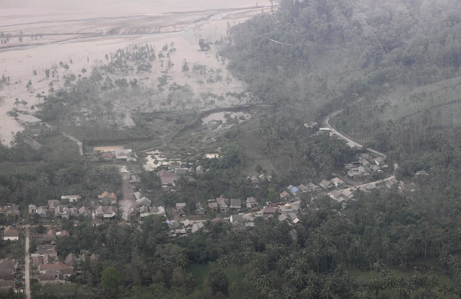 Erupcija vulkana Semeru u Indoneziji 