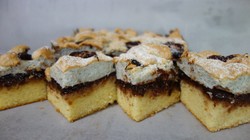 Wyśmienite ciasto śliwkowe od Heni Foks. Ten przepis jest jakby luksusowy!