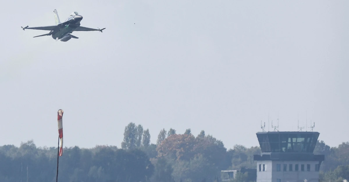 Wiele tajemniczych dronów nad bazą wojskową. Kraj NATO alarmuje