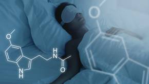 Müde werden leicht gemacht: Beliebte Melatonin-Einschlaf-Sprays im Vergleich