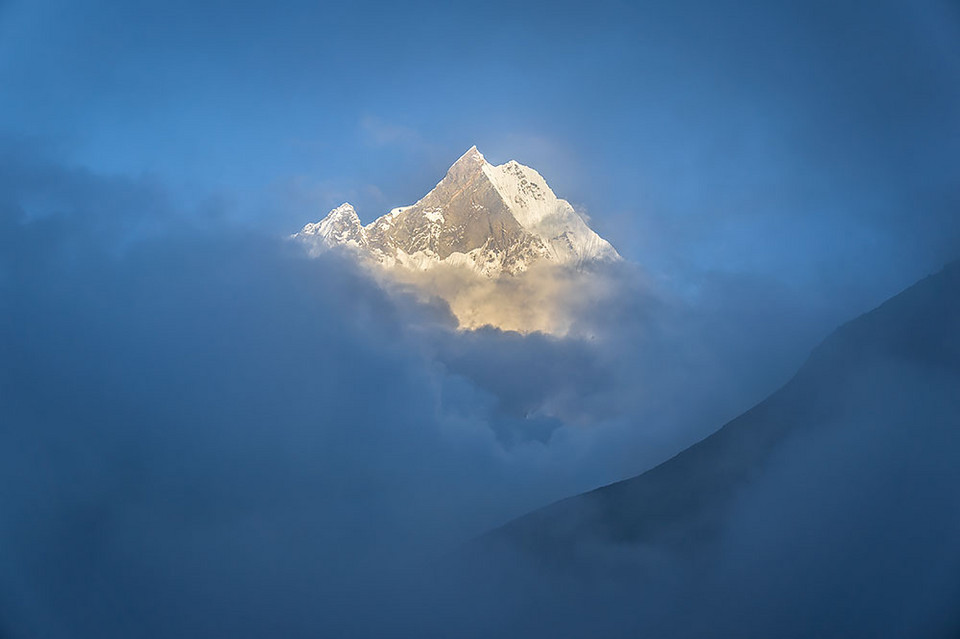 II miejsce - Machhapuchchhre (Fishtail) - Łukasz Kocewiak (Himalaje, Nepal)