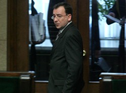 Policjanci śledzili szefa CBA, bo byli oszukiwani