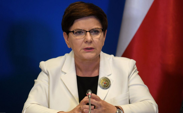 Premier Szydło o nowelizacji ustawy o RIO: To nie bat na samorządowców