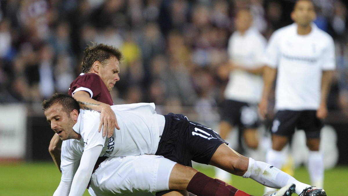 W meczu IV rundy kwalifikacji Ligi Europy Tottenham Hotspur rozbił w Edynburgu miejscowe Hearts 5:0 (3:0) i w zasadzie zapewnił sobie awans do fazy grupowej rozgrywek.