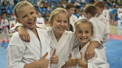 Uczestniczki XV Ogólnopolskiego Pucharu  Dzieci w Karate Tradycyjnym, Rzeszów 2015