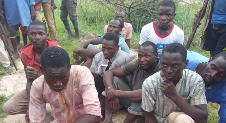 Troops neutralise one bandit, rescue 13 kidnap victims in Kaduna [Twitter/@HQNigerianArmy]