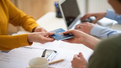 Zatrudnianie cudzoziemców w 2026 roku – jakie zmiany w zezwoleniach i warunkach?