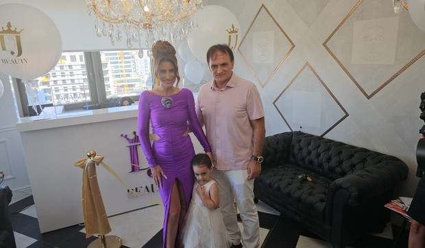 Didi Džej na otvaranju salona