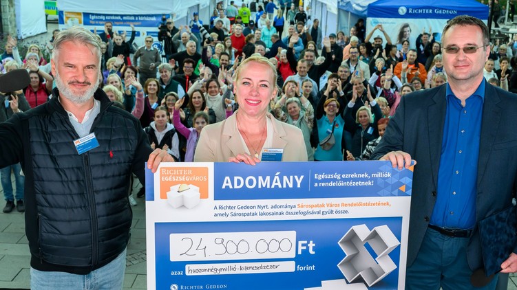 Richter Adományátadás