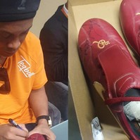 Súlyosan beteg magyar kisfiú gyógykezelésében segít  Ronaldinho