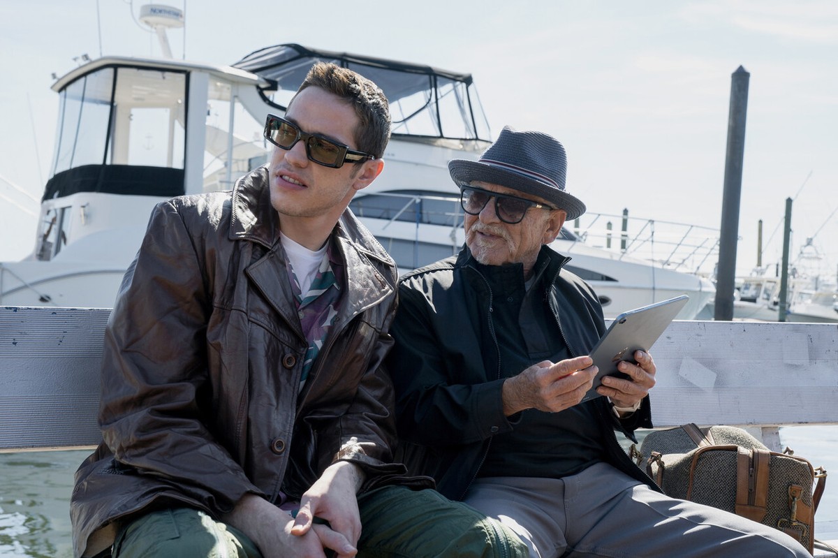 Pete Davidson i Joe Pesci w serialu "Bupkis"