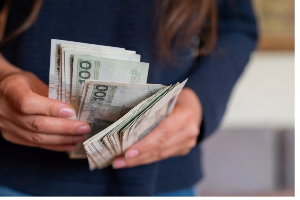 pieniądze, gotówka, banknoty