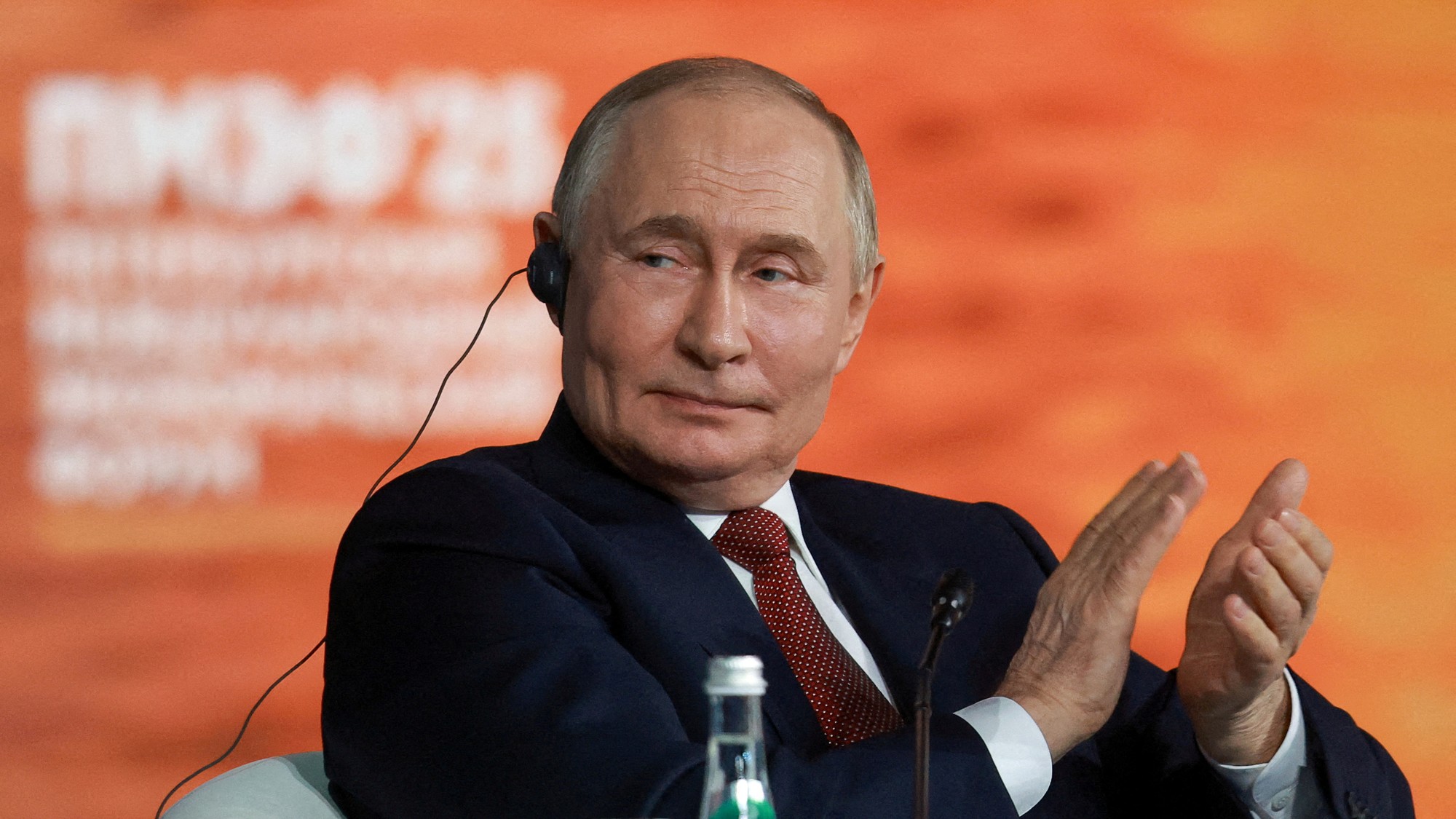 Vladimir Putin na Medzinárodnom ekonomickom fóre v Petrohrade
