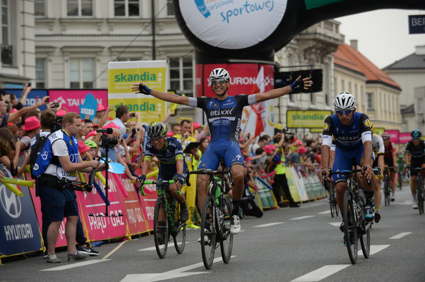 Tour de Pologne: Martinelli wygrał w Warszawie. Kwiatkowski ósmy na 1. etapie