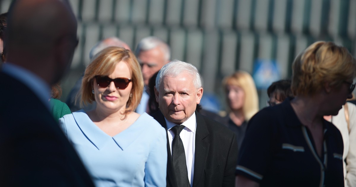 Ujawniamy: PiS tropi własne "tłuste koty". Kaczyński boi się, iż podtopią partię w wyborach