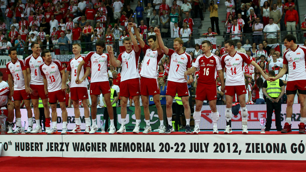 Reprezentacja Polski sięgnęła po triumf w X Memoriale Huberta Jerzego Wagnera. W trzecim meczu turnieju wygrała po raz trzeci, tym razem z Argentyną 3:0 (25:19, 25:23, 25:16). Kolejnym wyzwaniem polskiej drużyny będą już igrzyska olimpijskie w Londynie.