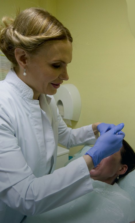 Primat nad hirurškim intervencijama polako prezimaju nehirurške procedure uklanjanja bora i preoblikovanja lica, kaže doktorka Ašanin