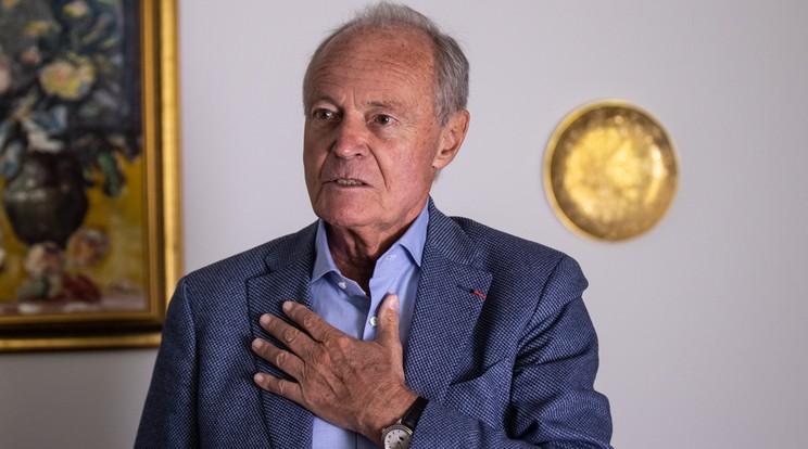 Medgyessy Péter is aggódik a korábbi miniszterért Blikk