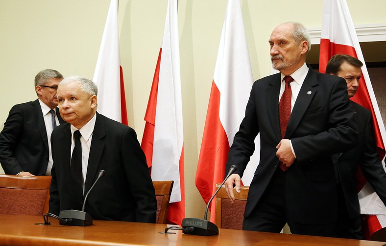 Jarosław Kaczyński podczas posiedzenia tzw. komisji Macierewicza