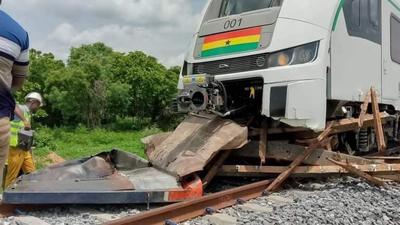 Kia driver who caused accident involving Ghana’s new train reports himself to Police