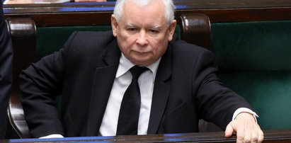 Kaczyński zły na Szydło? Nie, on jest na nią wściekły!